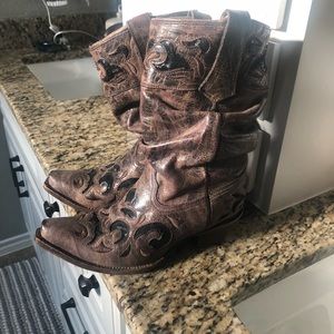 Corral boots